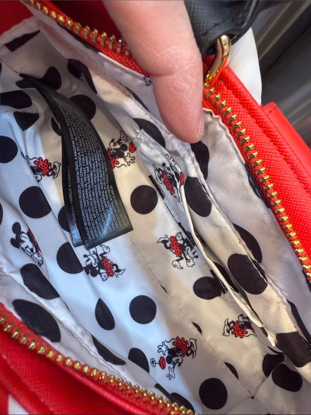 Mini Mouse Loungefly Red and White Polka Dot Bow Mini Satchel - Picture 3 of 3